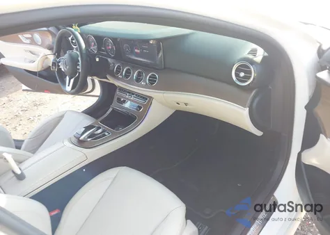 2019 Mercedes-Benz E 300 4Matic из США, поврежденный, VIN WDDZF4KB4KA668110